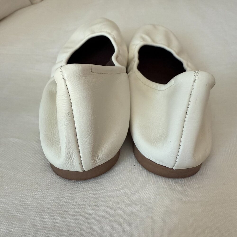 Reformation Cream Flats - Picture 3 of 6